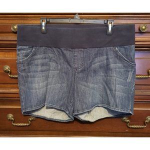 XL maternity denim shorts